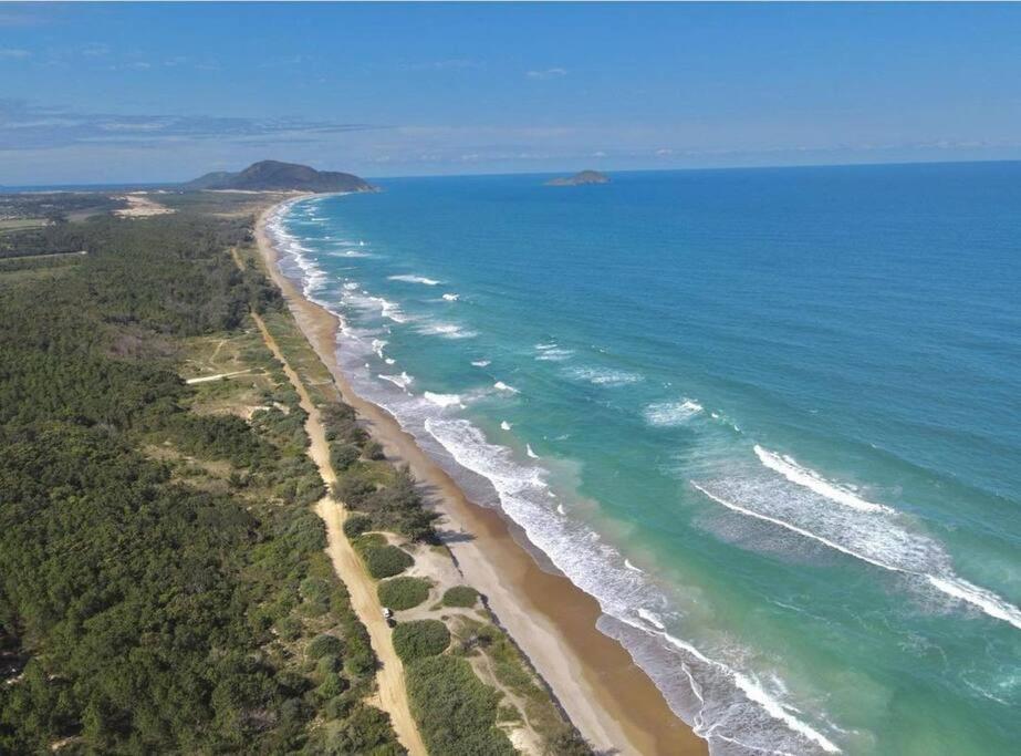 Townhousefloripa I Praia Do Mocambique Riovermelho Florianopolis Bagian luar foto